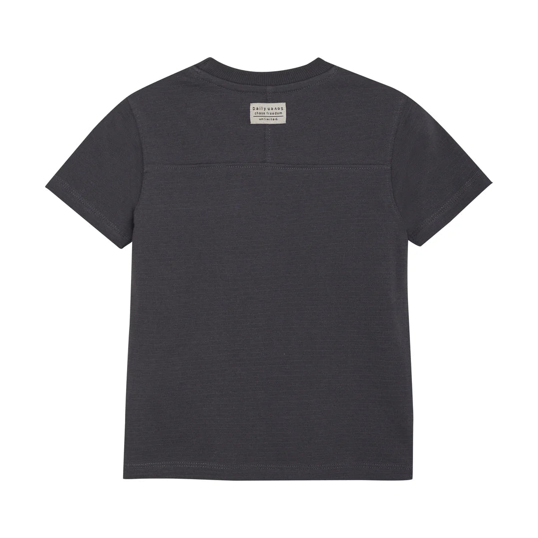 Svart T-shirt med ficka