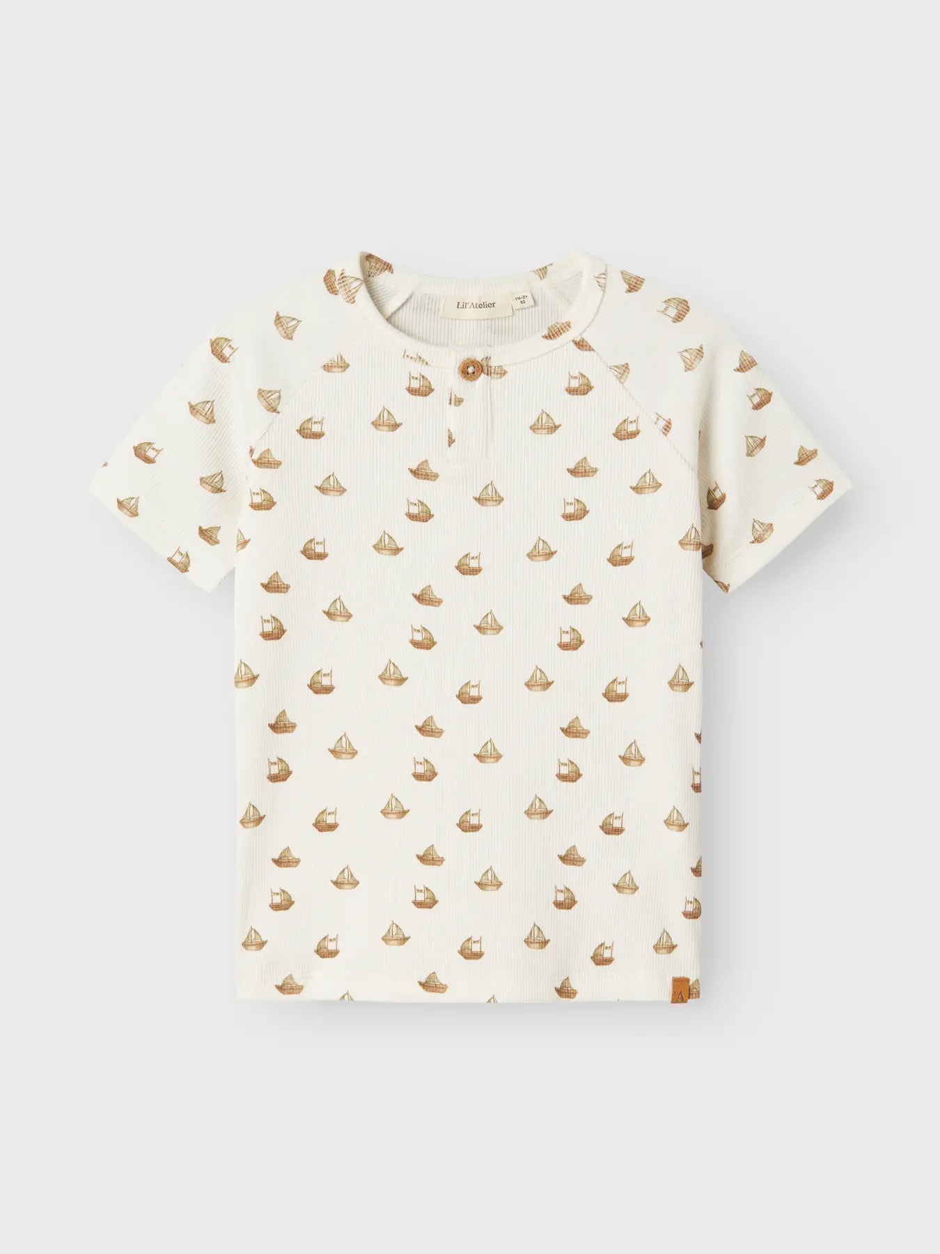 T-shirt med båtar