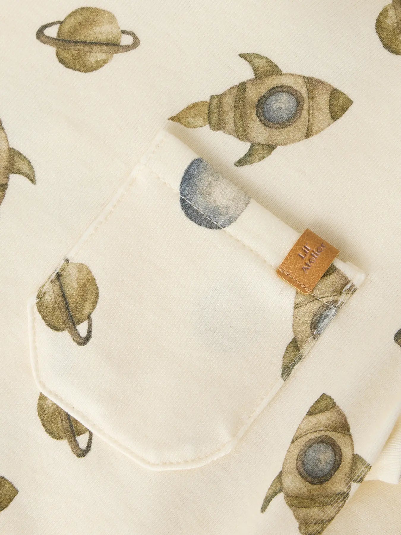 Tröja med rymdmotiv