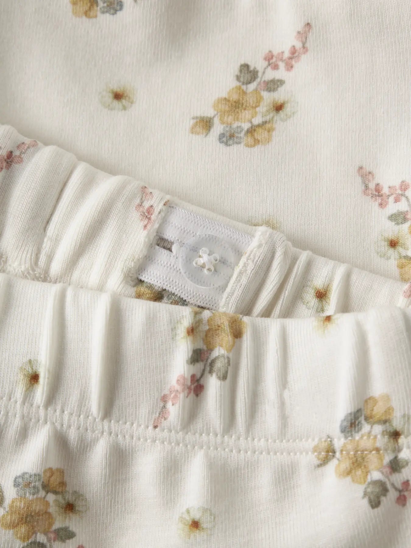 Shorts Gayo flower