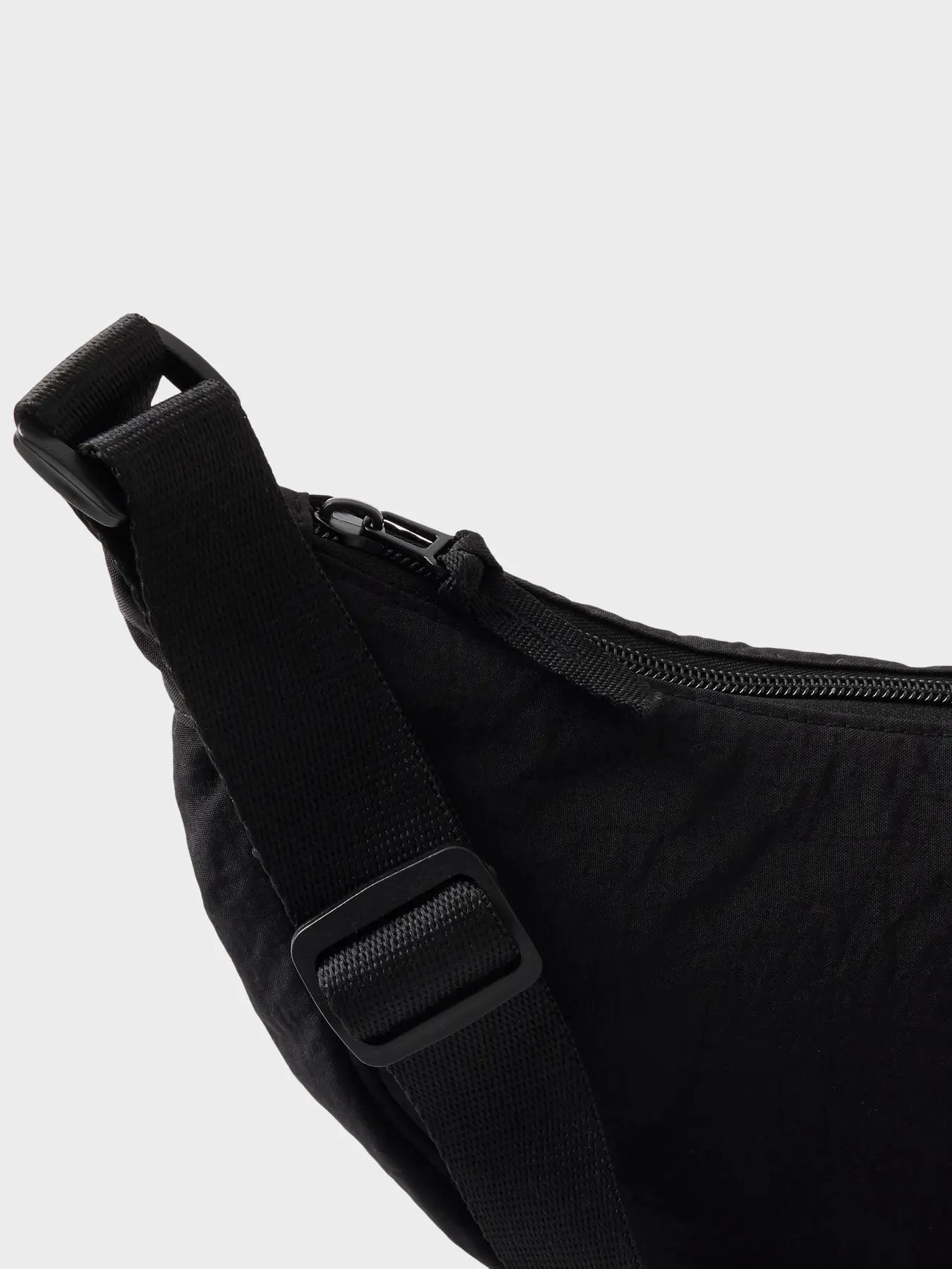 Crossbody belt bag
