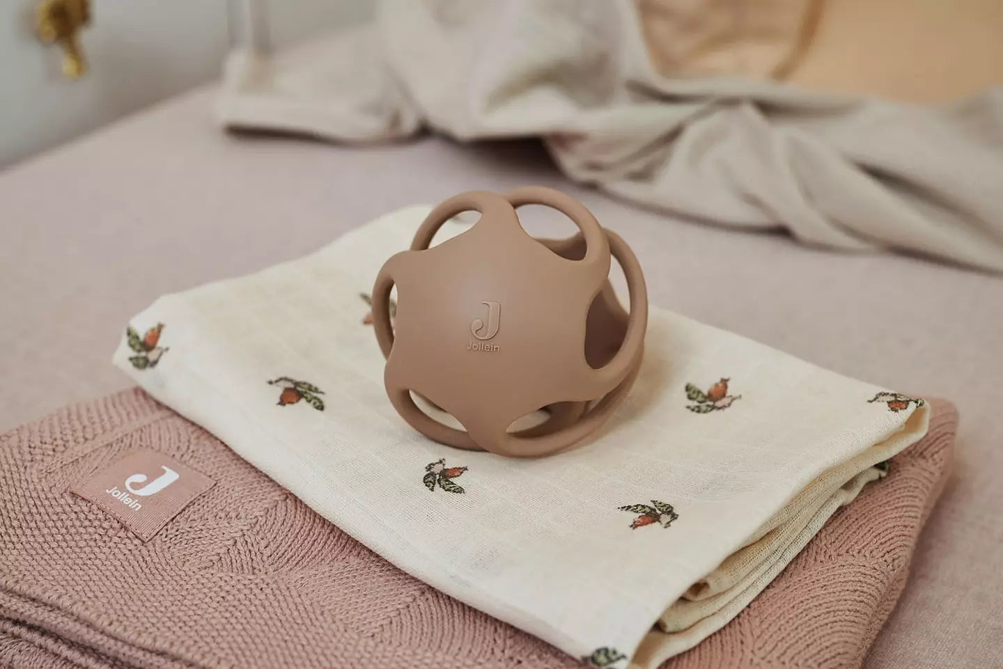 Bitleksak boll, biscuit