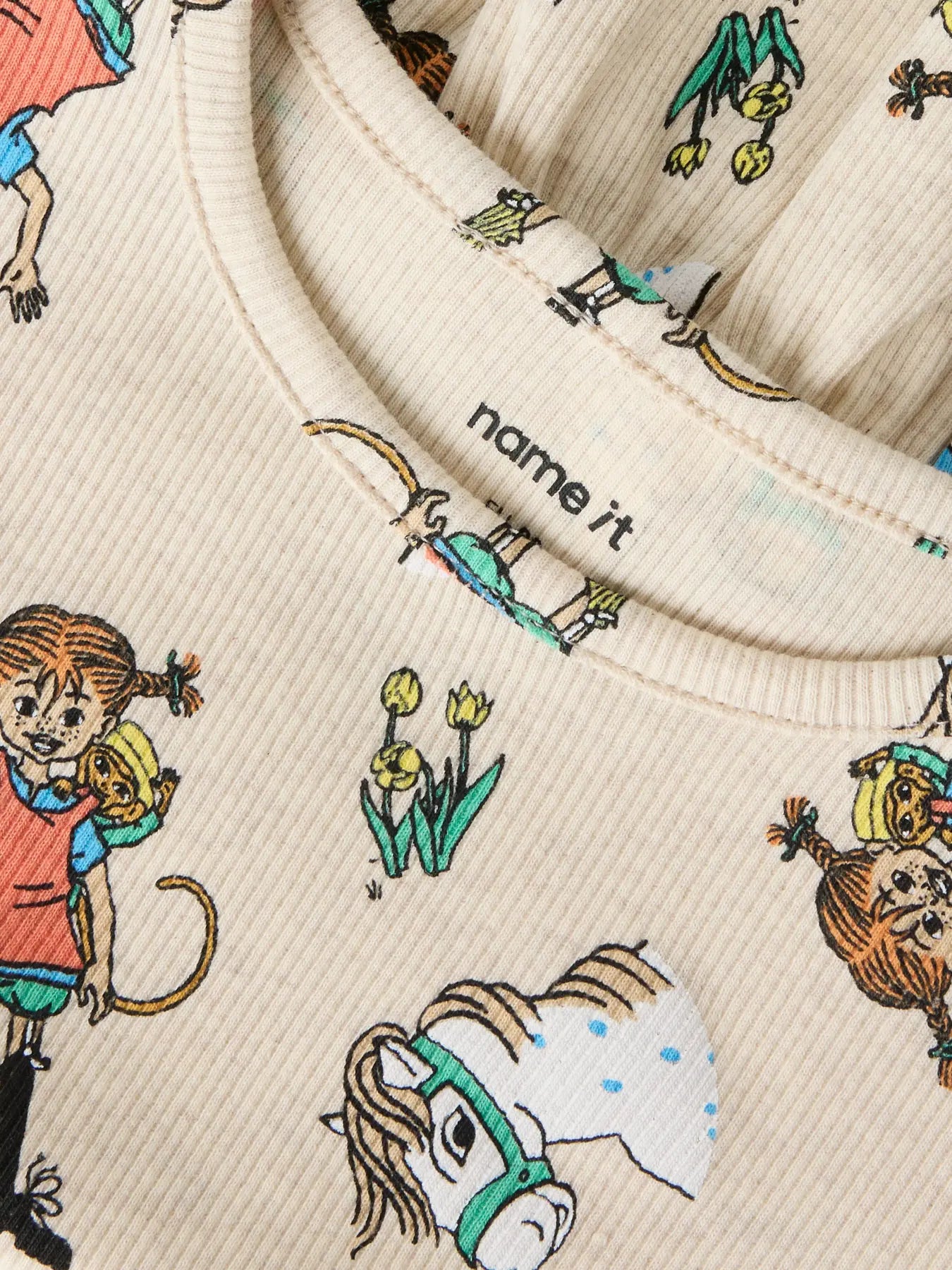 Topp med Pippi Långstrump, beige