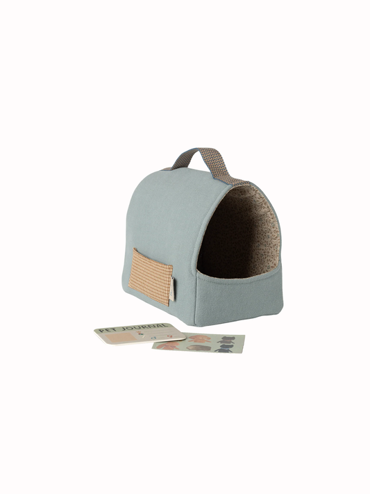 Pet carrier, dusty blue