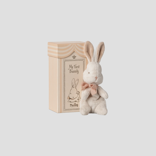 My first bunny, vit/rosa
