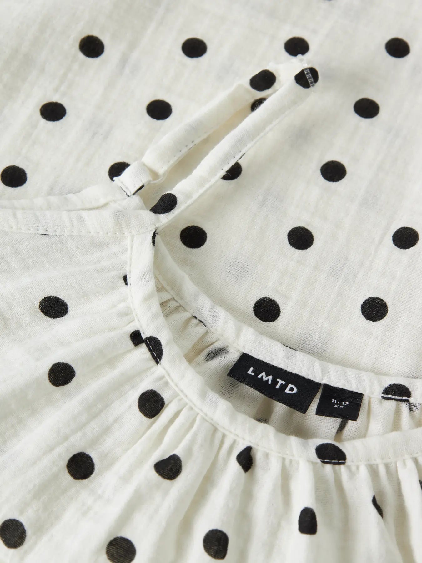 Flussa strap top