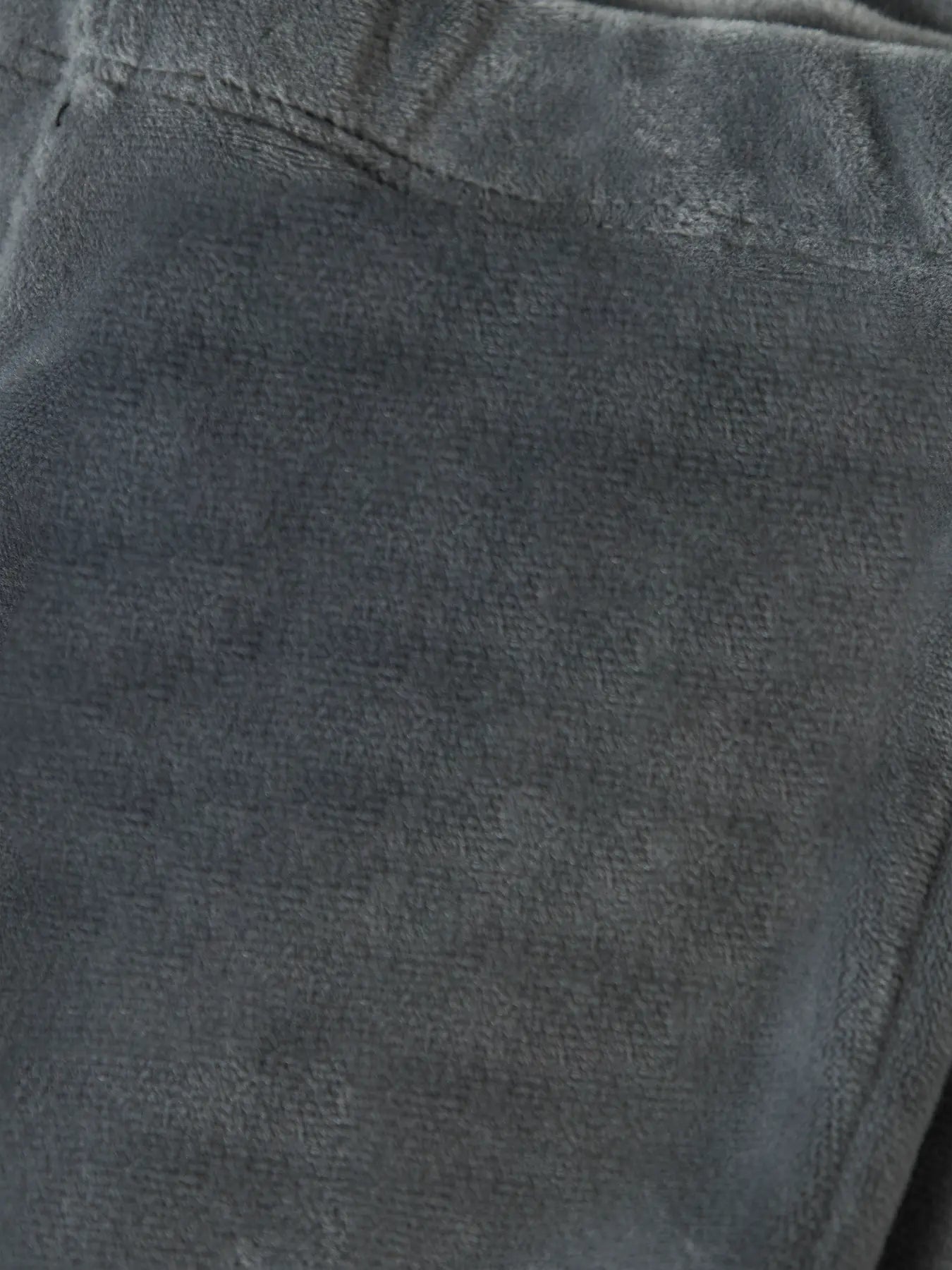 Utsvängd velourbyxa, grå