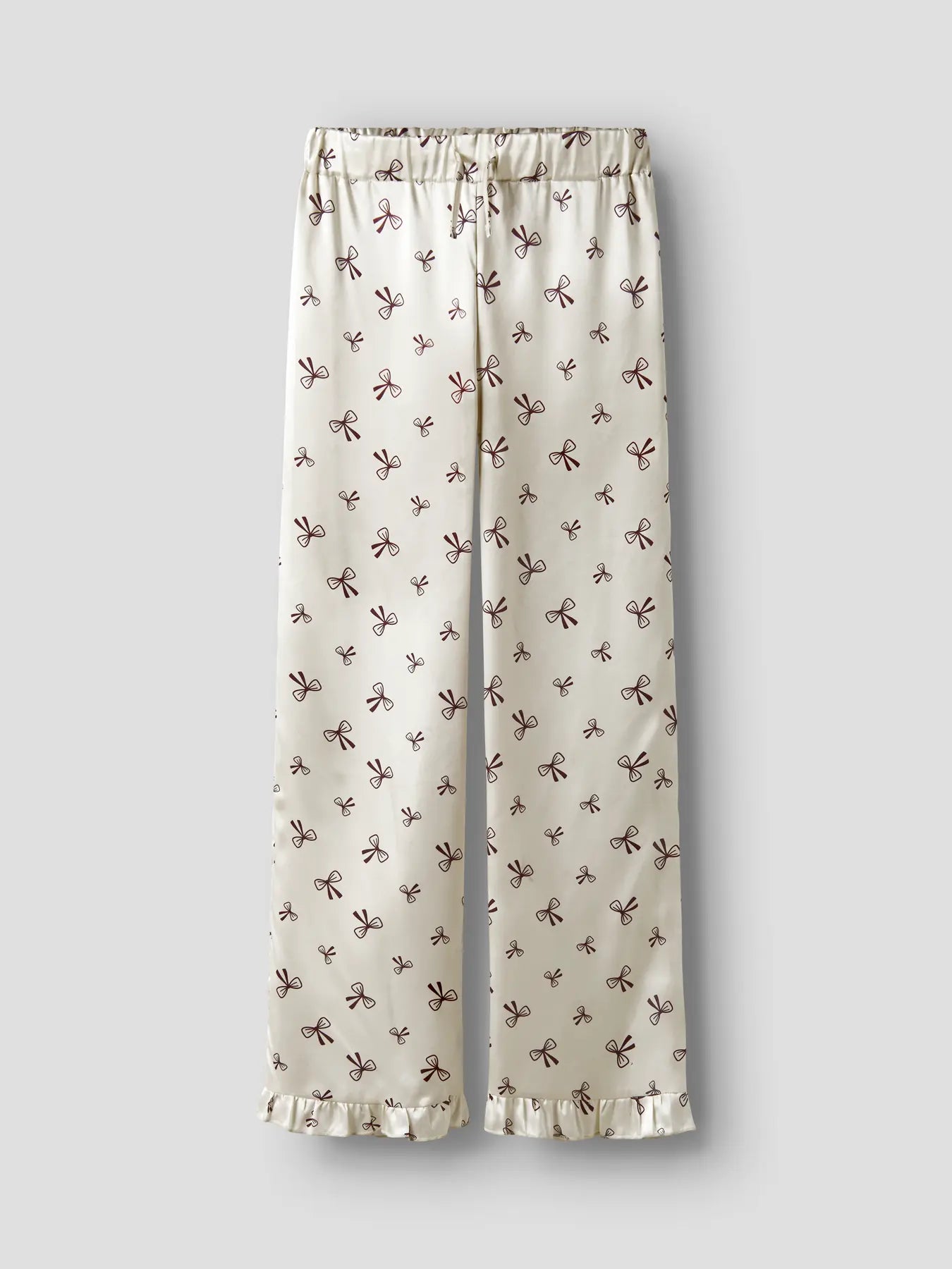 Satinpyjamas, rosetter