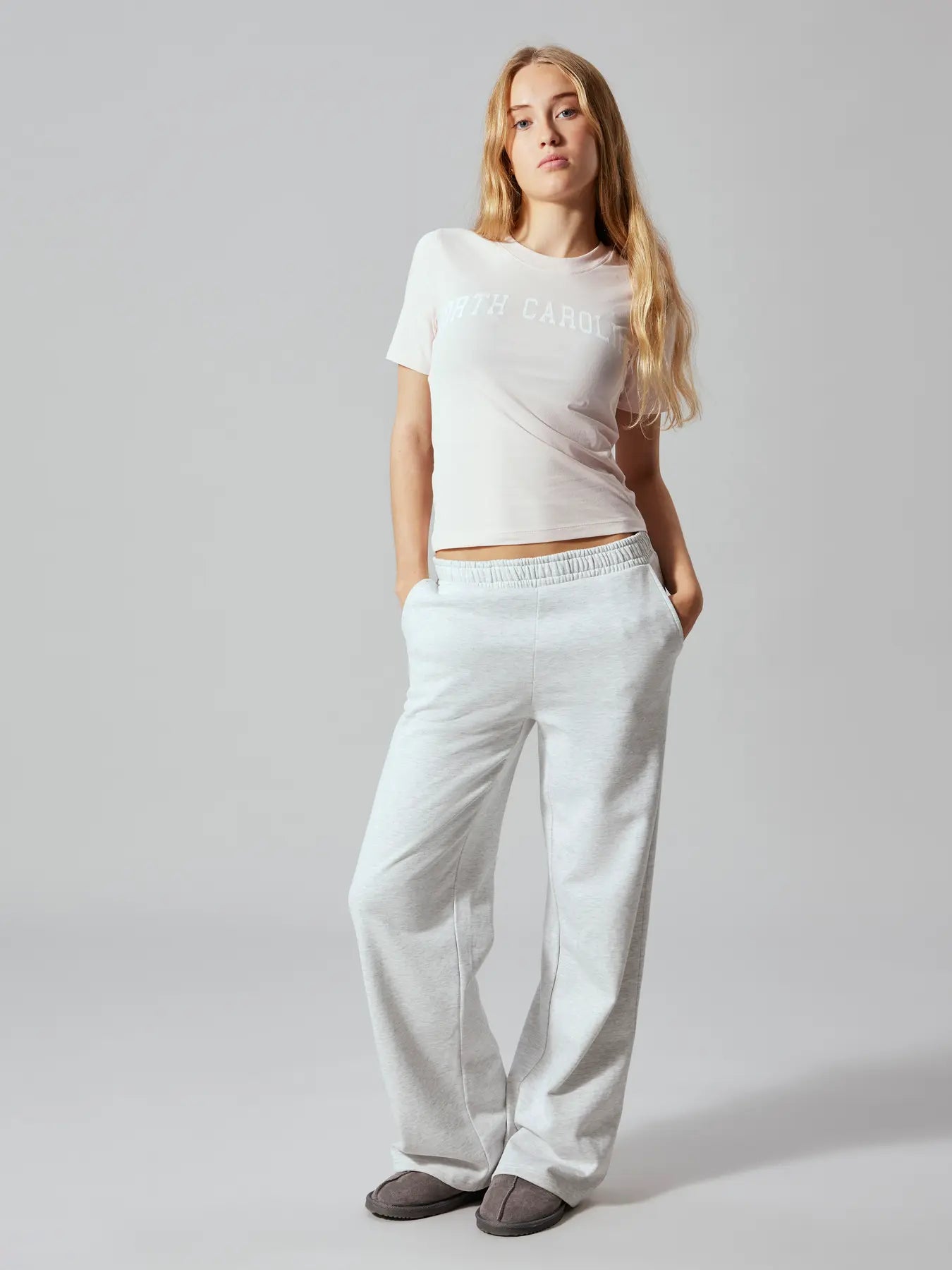 Nizu sweatpants low waist