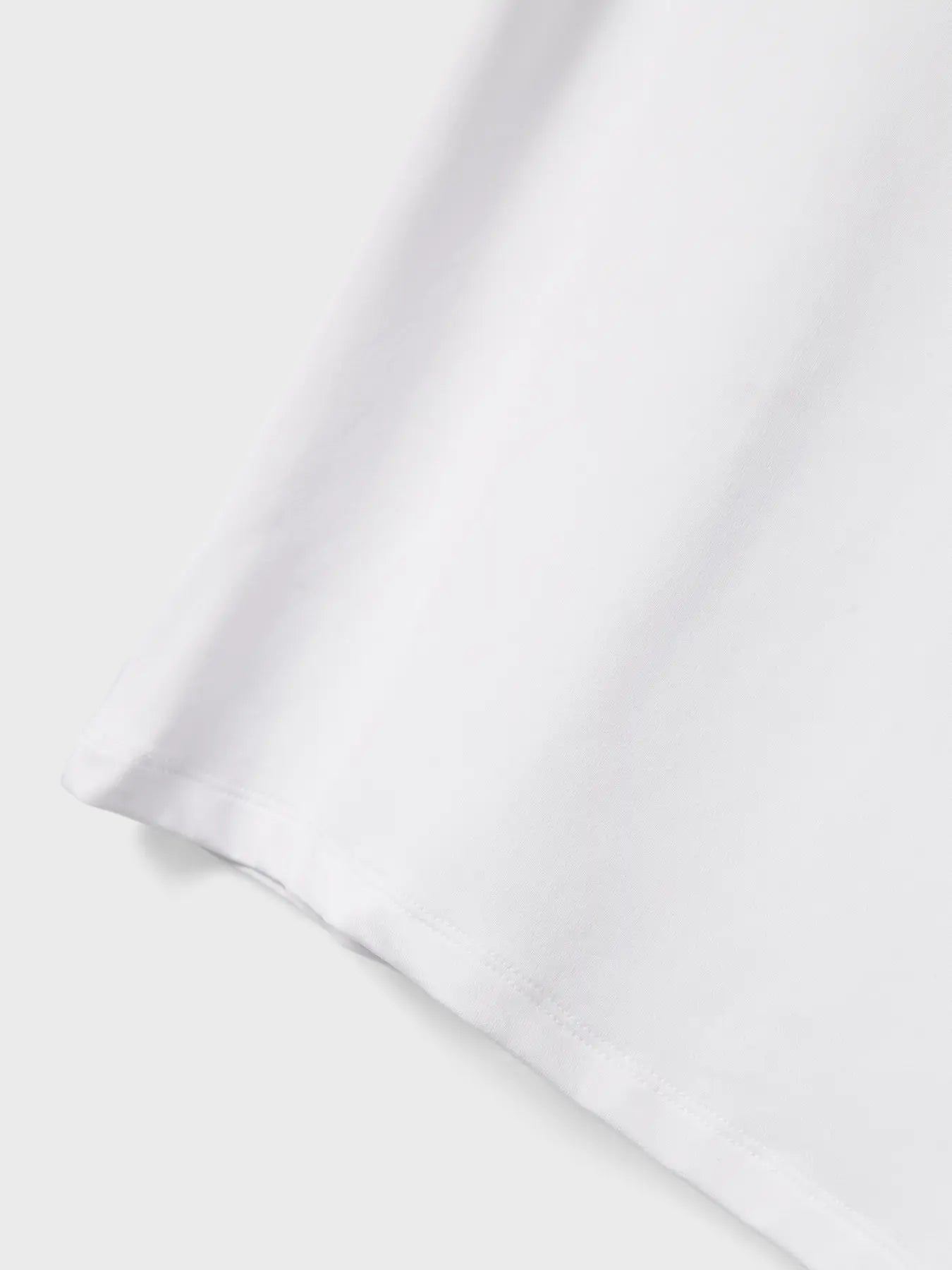 Vit topp, smal passform