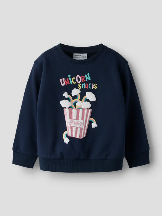 Sweatshirt unicorn snacks