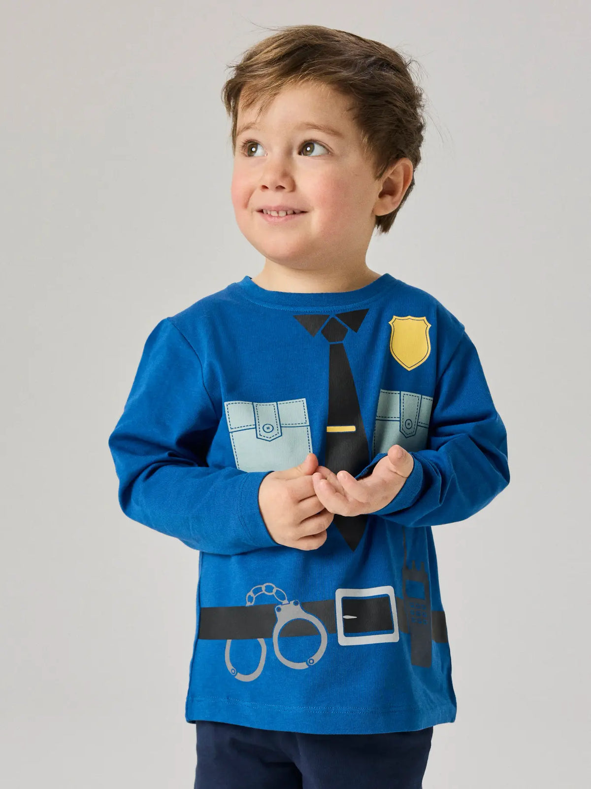 Pyjamas Rasiq, polis
