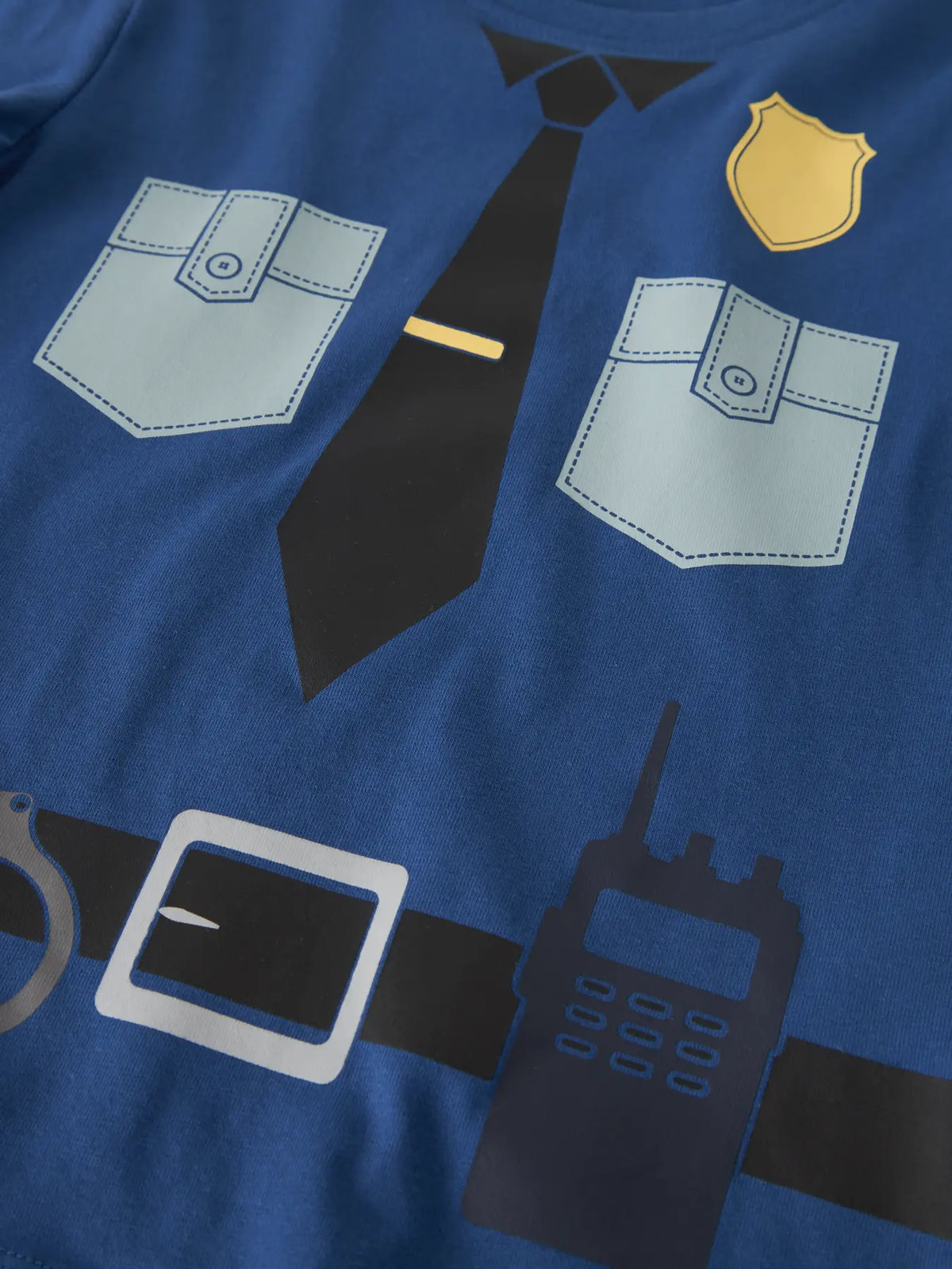 Pyjamas Rasiq, polis