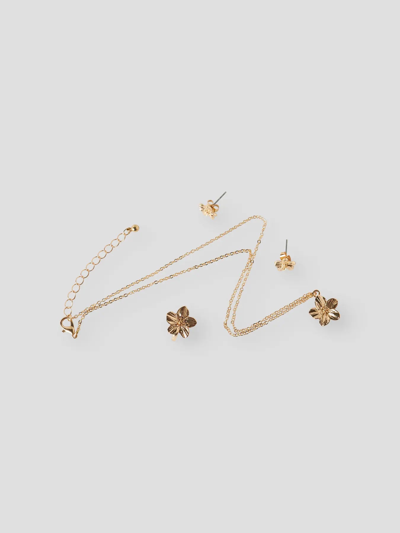 Set halsband, örhängen och ring