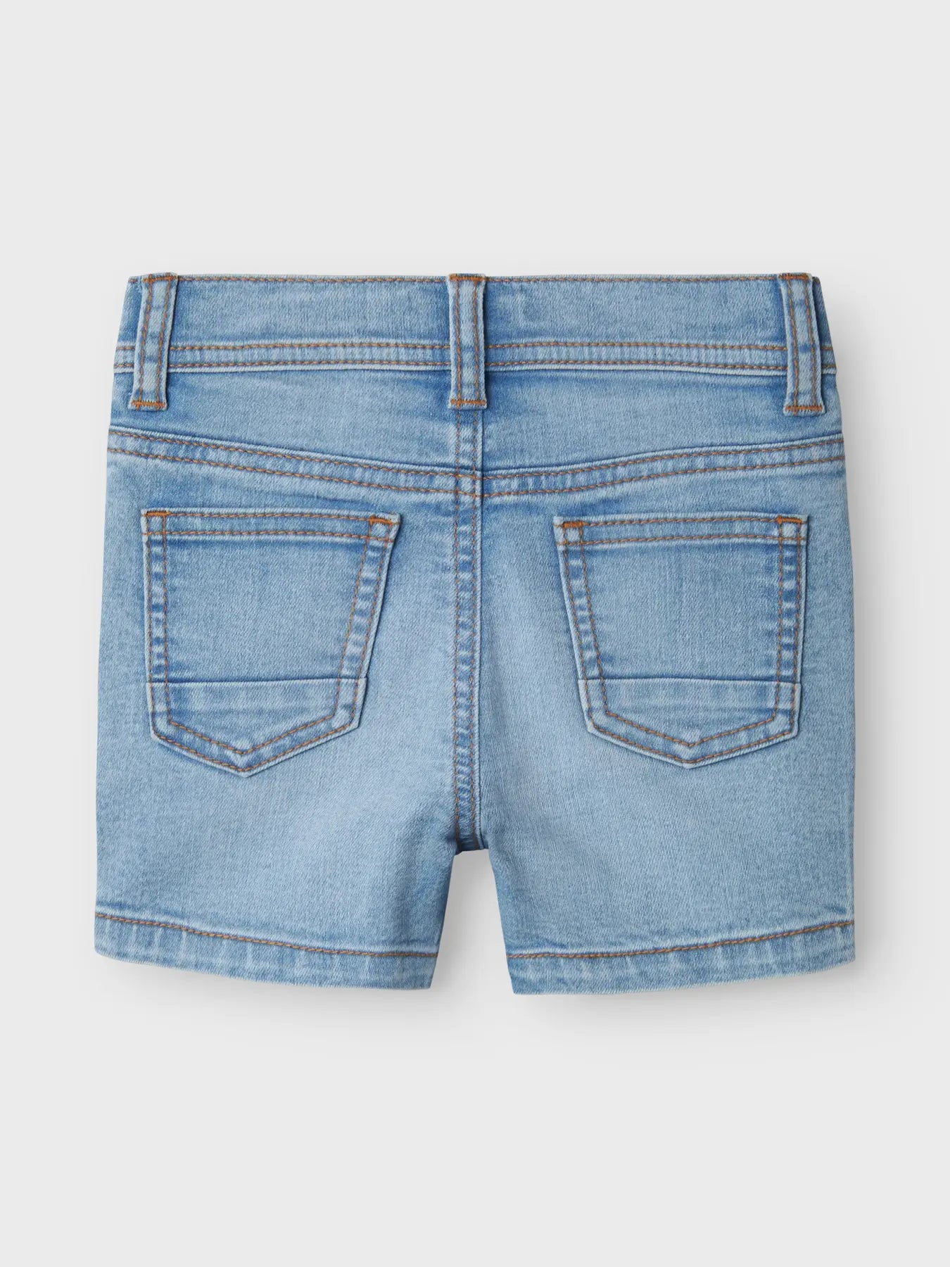 Ljusa jeansshorts mini