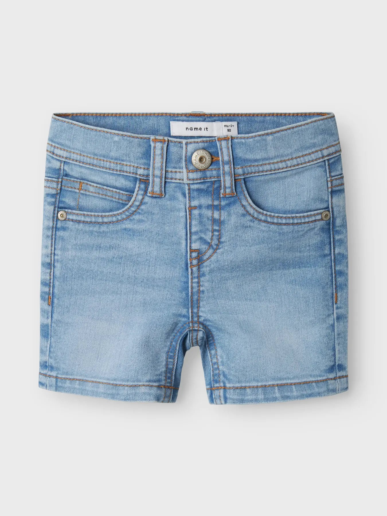 Ljusa jeansshorts mini
